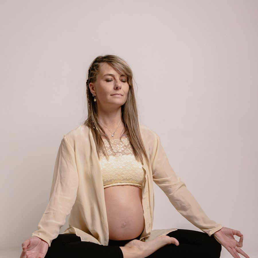 Práctica de Yoga Prenatal